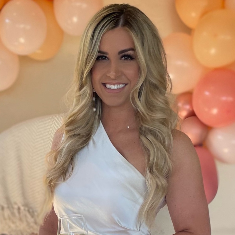 Meet your Posher, Nicole